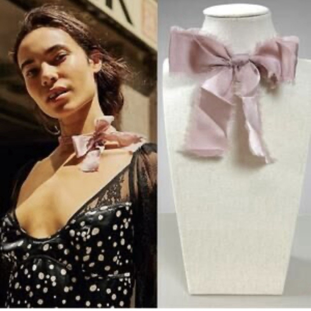 Free people satin mob‎ bow necklace